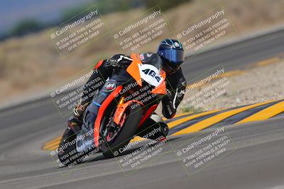 media/Sep-11-2022-SoCal Trackdays (Sun) [[81b7e951af]]/Turn 16 (945am)/